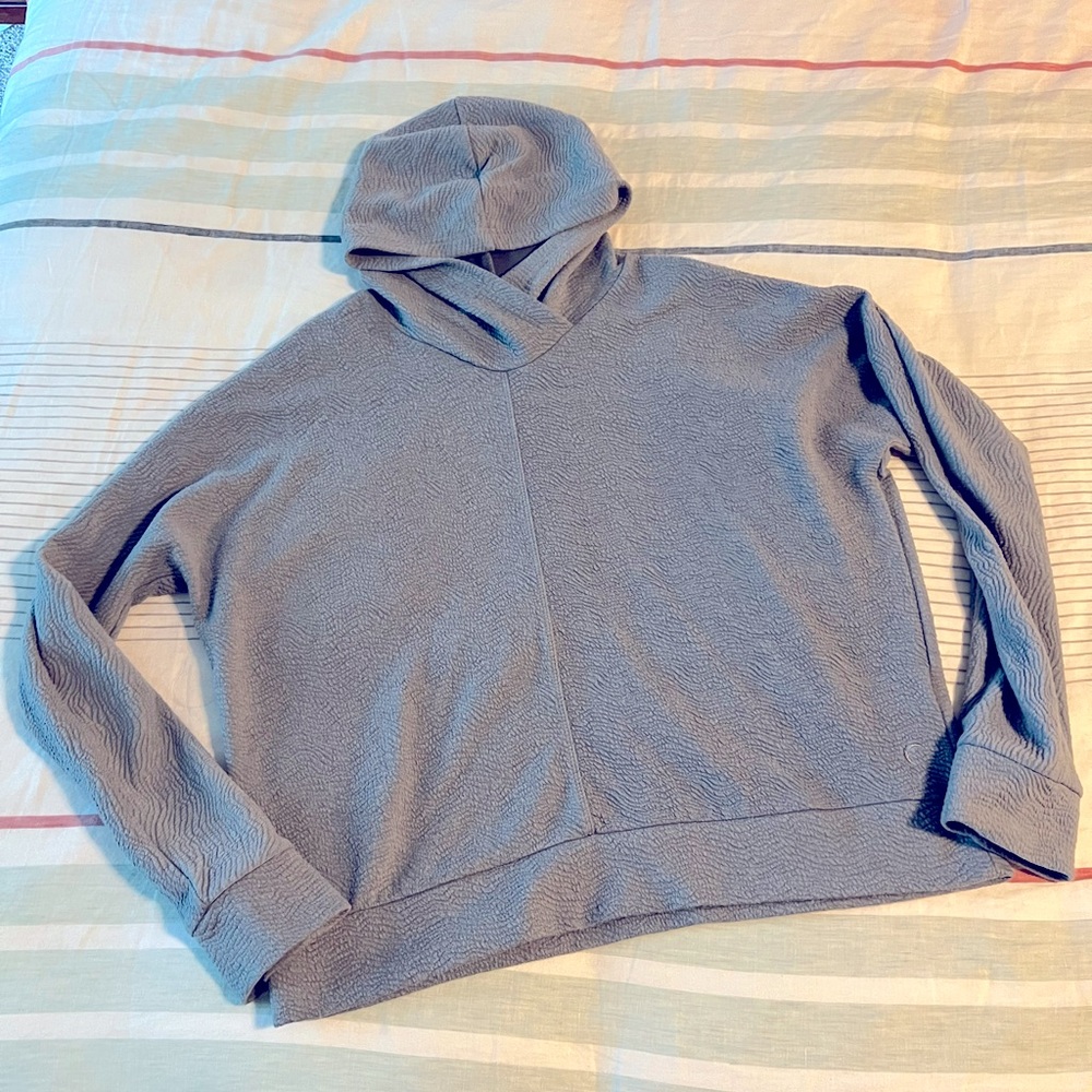 Zyia cropped hooded sweatshirt